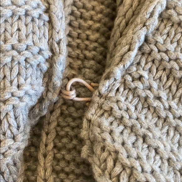 Alice + Olivia Grey CableKnit Cocoon cardigan sz L - Picture 11 of 12